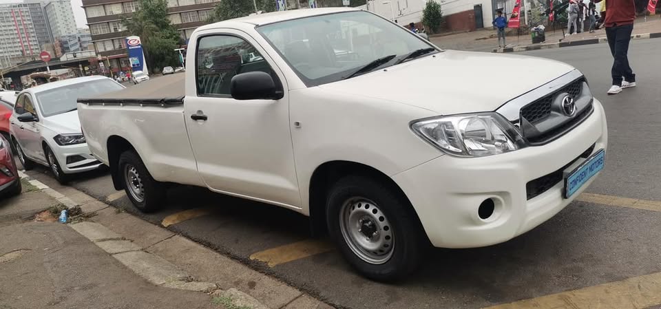 2012 TOYOTA HILUX 2.5 D4D  MANUAL DIESEL