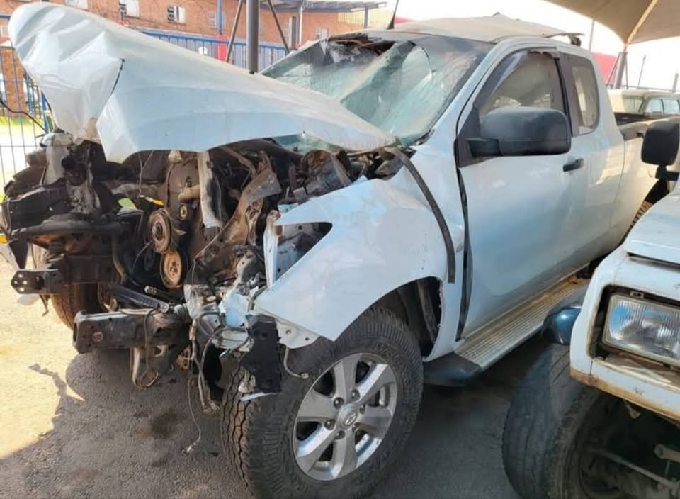 2014 Mazda BT50 2.2 SuperCab Stripping for Spare Parts