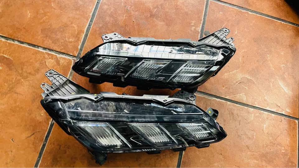 Suzuki Grand Vitara headlights - Private Seller Suzuki Grand Vitara headlights - Private Seller