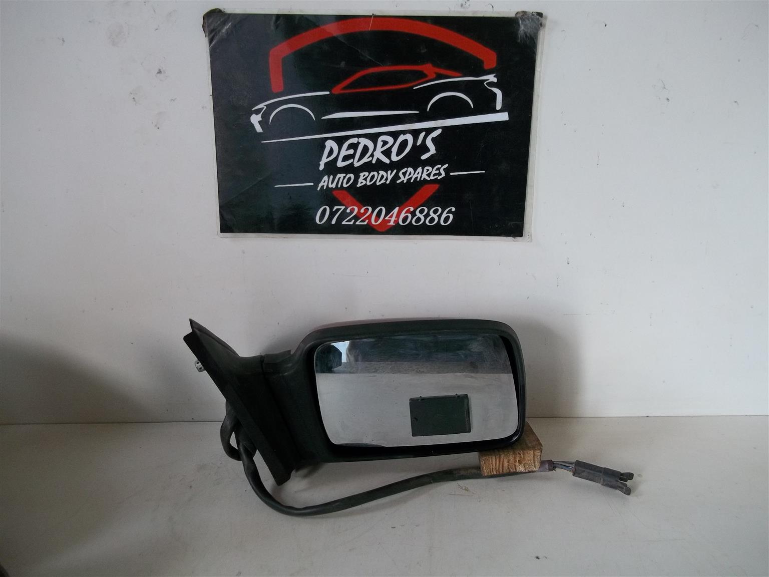 Ford Sapphire right mirror (Electric) - Private Seller Ford Sapphire right mirror (Electric) - Private Seller