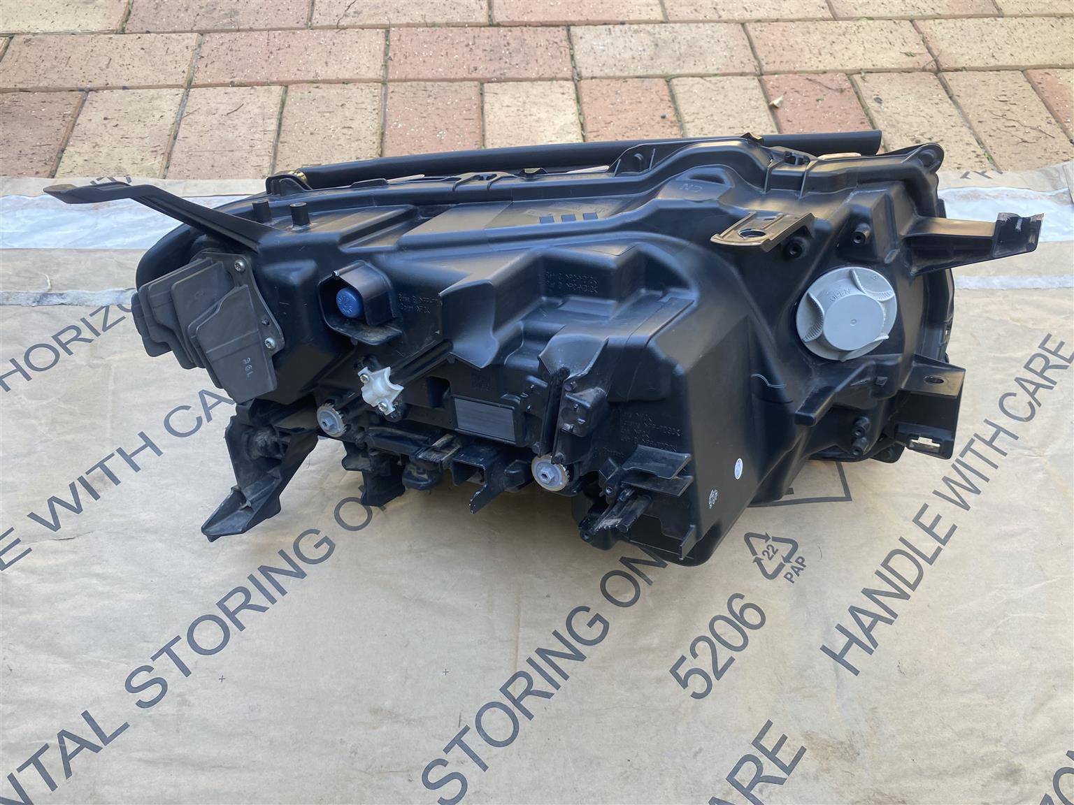 2023 TOYOTA LAND CRUISER 300 FULL LED HEADLIGHT LEFT SIDE FOR SALE