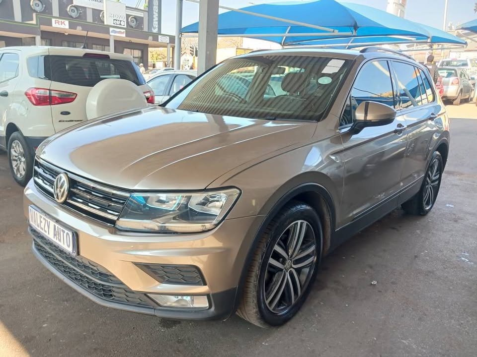 2017 VW TIGUAN 1.4 TSI Transmission: Manual Mileage: Fueltype: Petrol Color: Gold