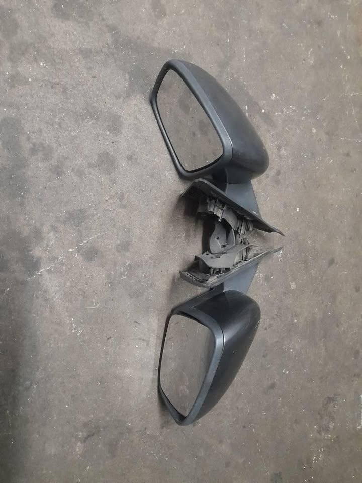 2016 TO 2018 SUZUKI SWIFT SIDE MIRRORS - Private Seller 2016 TO 2018 SUZUKI SWIFT SIDE MIRRORS - Private Seller