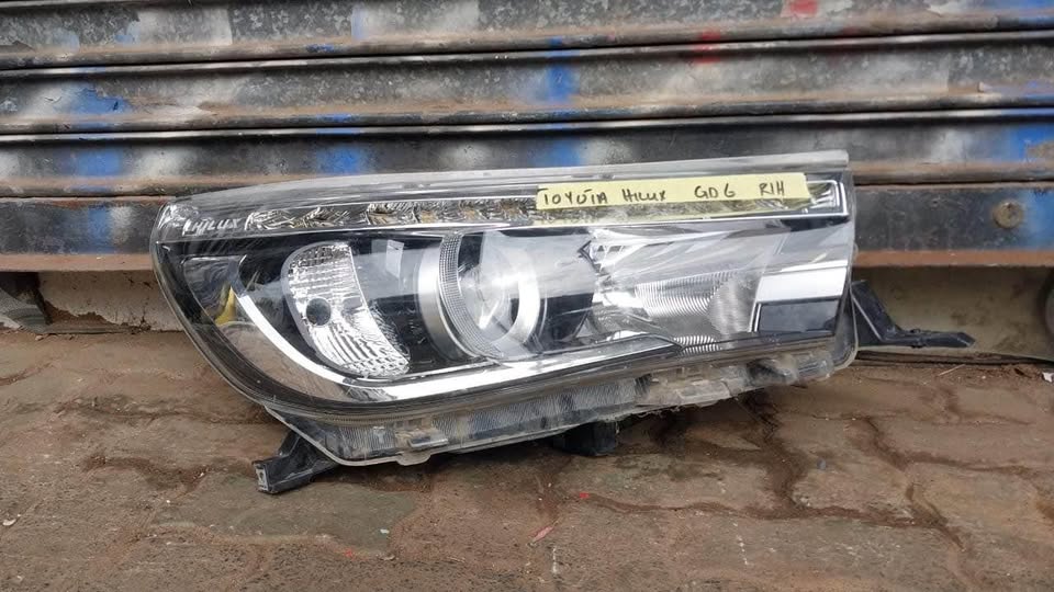 Toyota Hilux GD6 LED HEADLIGHT - Private Seller Toyota Hilux GD6 LED HEADLIGHT - Private Seller