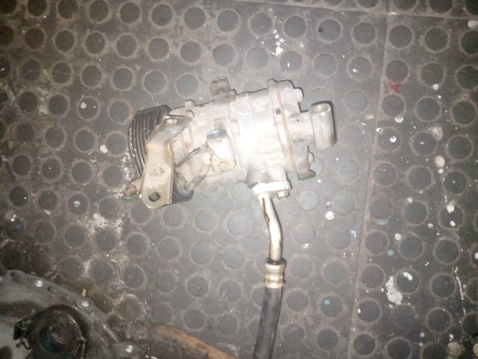 Toyota etios aircon pump - Private Seller