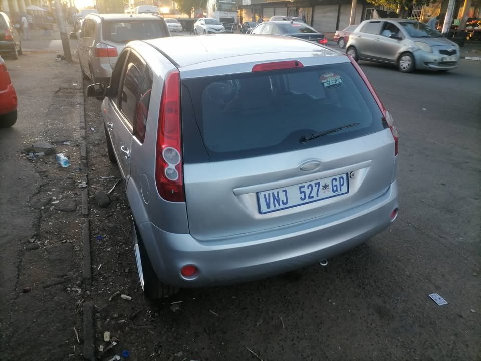 2007 Ford Fiesta 1.4 Hatchback with a Nice interior seat