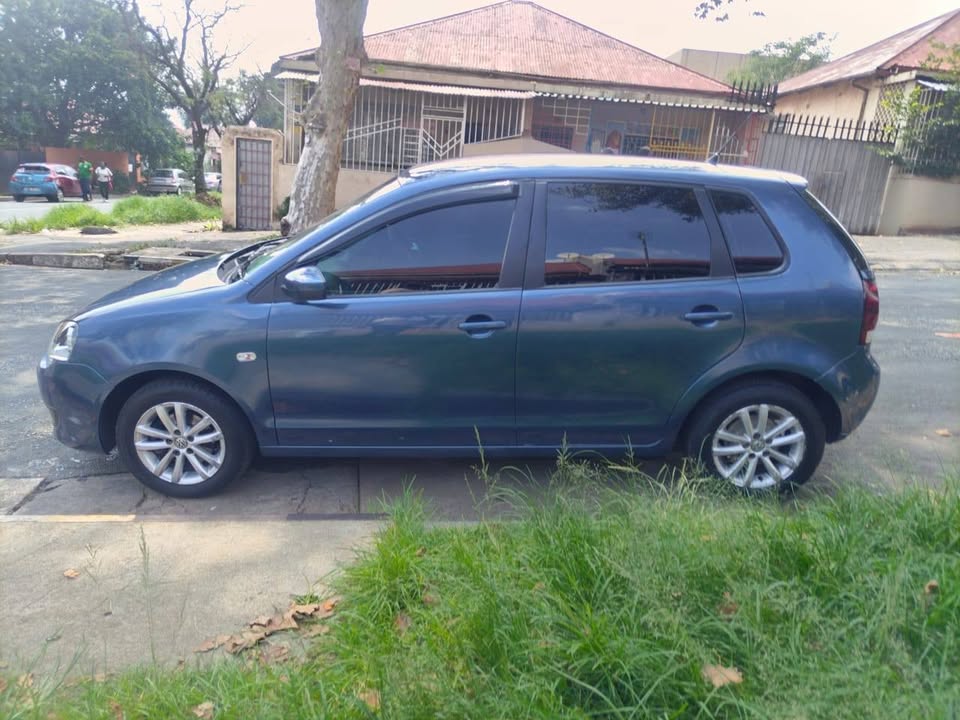 2017 VW polo vivo 1.4 hatchback