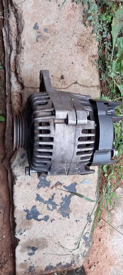 Nissan micra 1.4 alternator - Private Seller