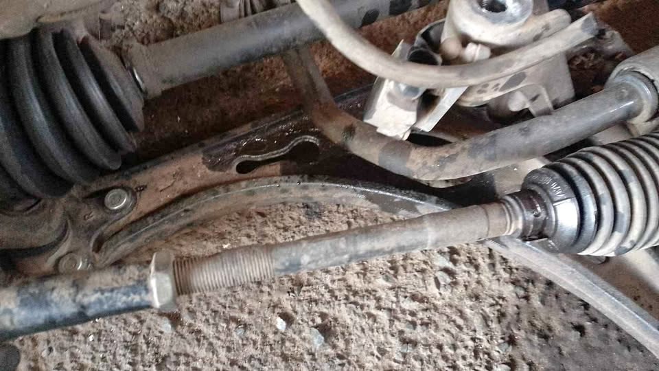 VW golf 5 2.0 TDI LF control arm VW golf 5 2.0 TDI LF control arm