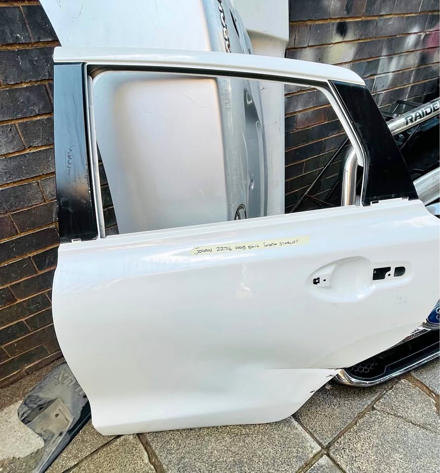 Toyota Starlet back door - Private Seller Toyota Starlet back door - Private Seller