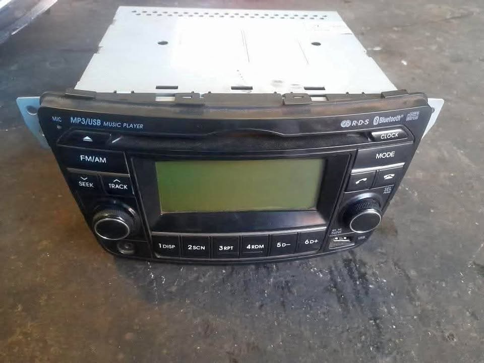 HYUNDAI ACCENT RADIO EXCELLENT WORKING CONDITION - Private Seller