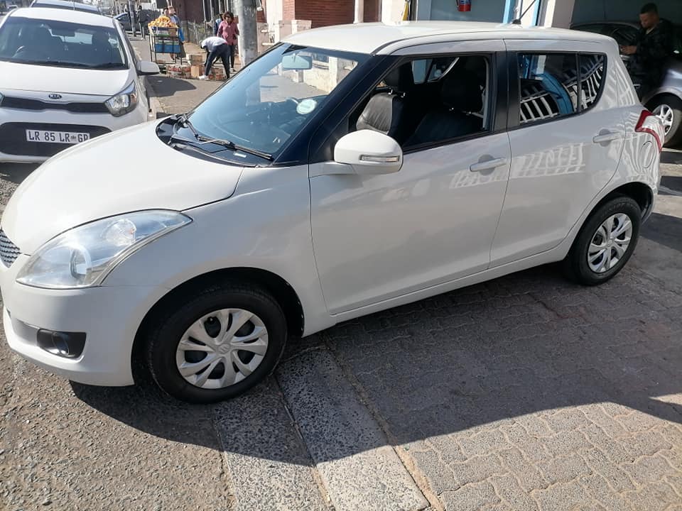 2014 Suzuki Swifts 1.2 Hatchback with a Nice interior seat