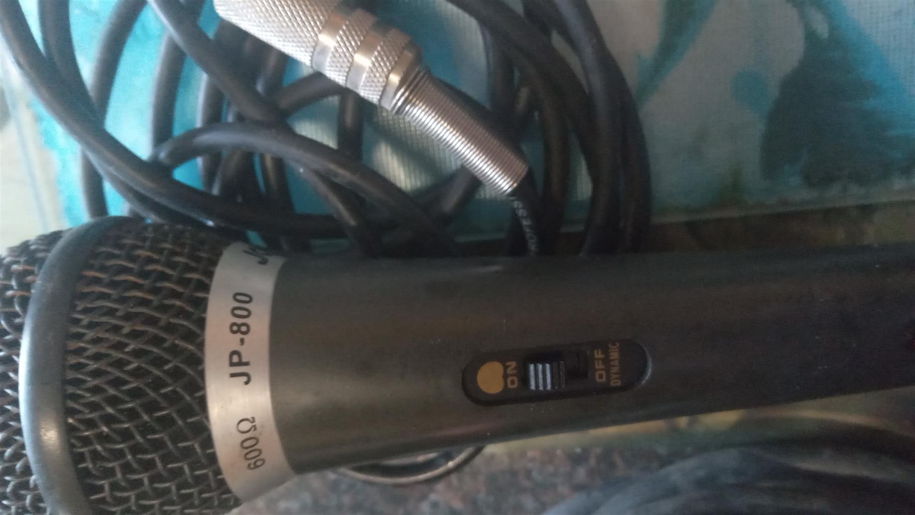 Cordless mic set. One Cordless. 2x corded mic+transformer