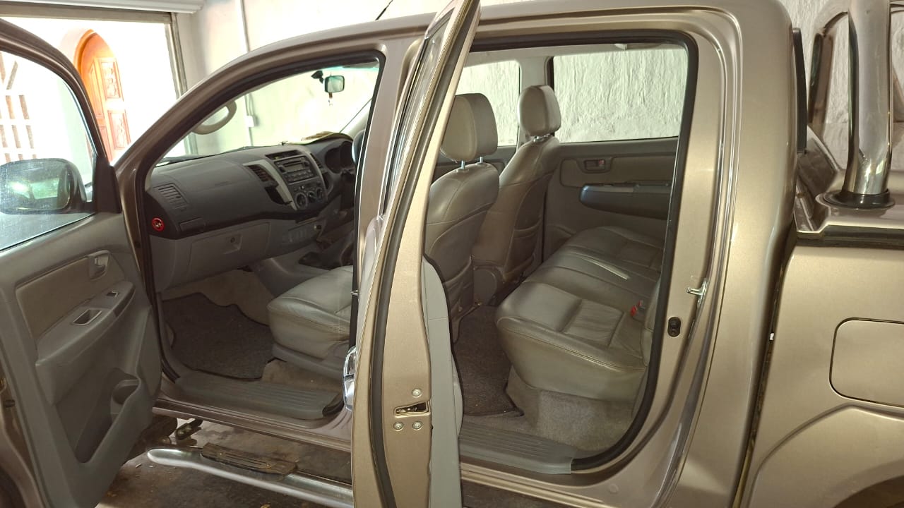 Used 2007 Toyota Hilux 3.0D-4D double cab Raider - Private Seller Used 2007 Toyota Hilux 3.0D-4D double cab Raider - Private Seller