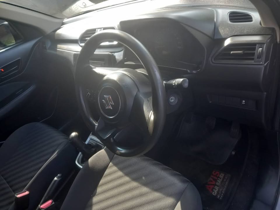 2022 Suzuki Dzire 1.2 Manuel, Grey, 42000kms, Service history