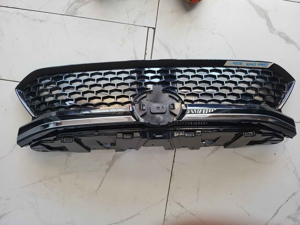2024 Toyota Uban cruise front grill for sale - Private Seller 2024 Toyota Uban cruise front grill for sale - Private Seller