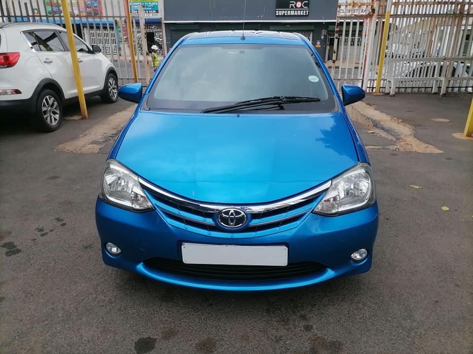 2015 Toyota Etios 1.5 Hatchback Service history