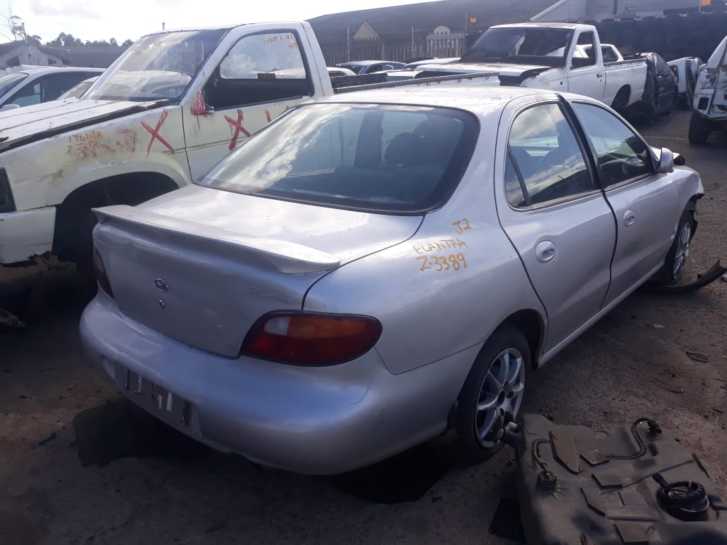 1998 Hyundai Elantra 1.6 – Stripping for Spares