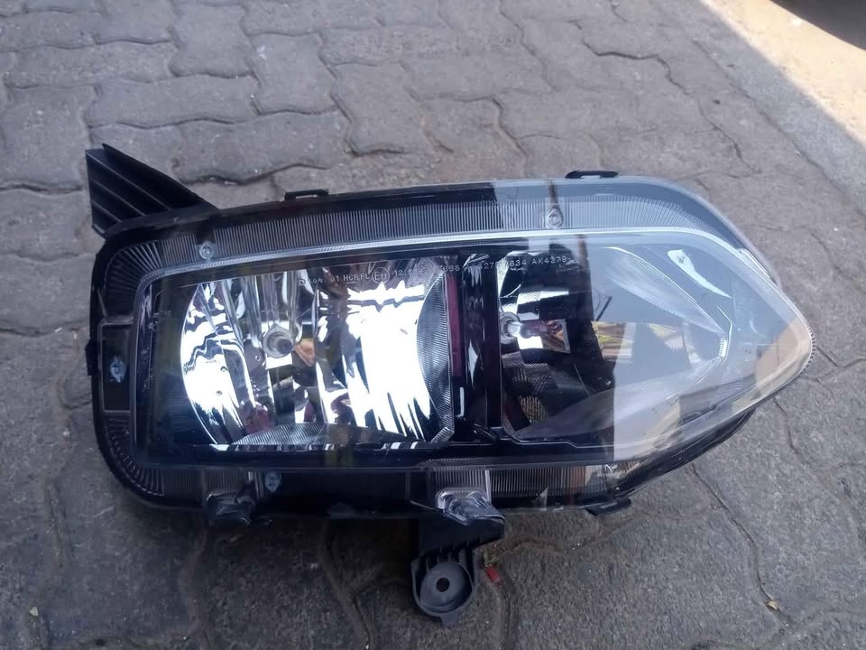 Renault kiger headlight - Private Seller Renault kiger headlight - Private Seller