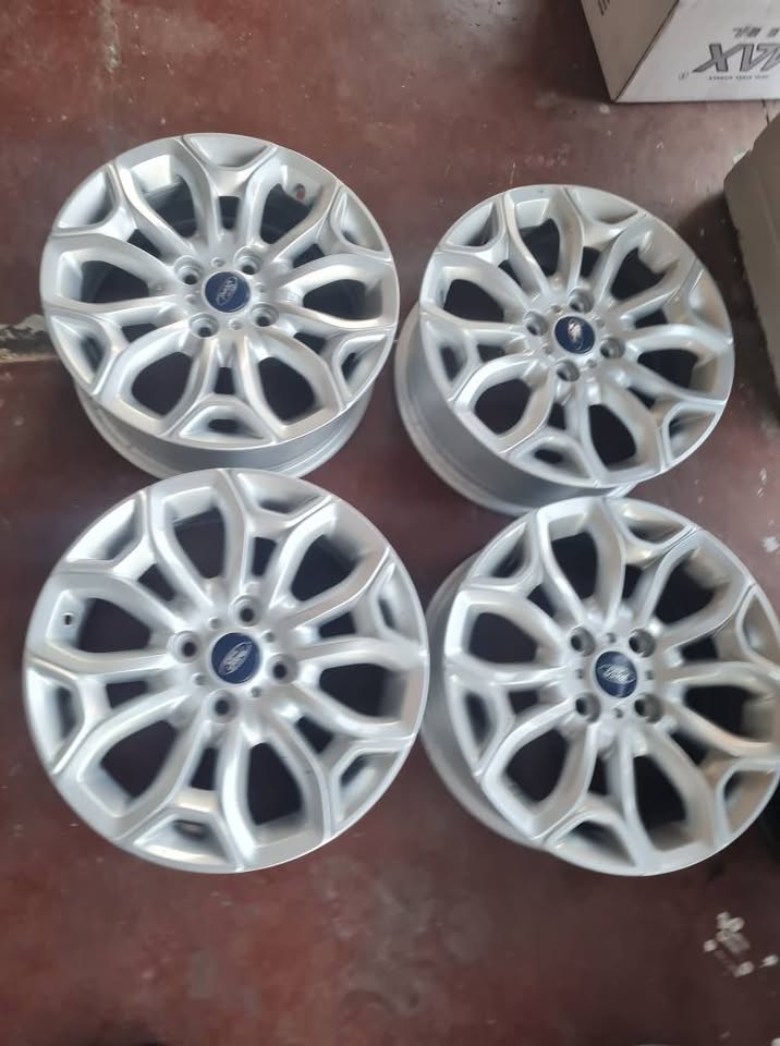 Ford Ecosport original alloy mags size 16 aset - Private Seller Ford Ecosport original alloy mags size 16 aset - Private Seller