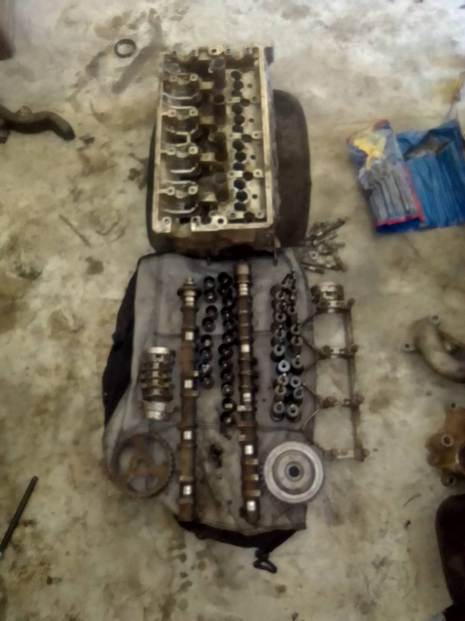 Toyota Corolla 4AGE 20VALVE 2x CYLINDER HEADS,BLOCK,CRANK AND PLENTY SPARES - Private Seller Toyota Corolla 4AGE 20VALVE 2x CYLINDER HEADS,BLOCK,CRANK AND PLENTY SPARES - Private Seller