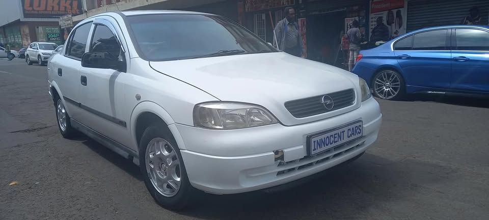 2000 OPEL ASTRA CLASSIC SEDAN 1.6 ECO TEC. MANUAL PETROL, WHITE COLOUR,