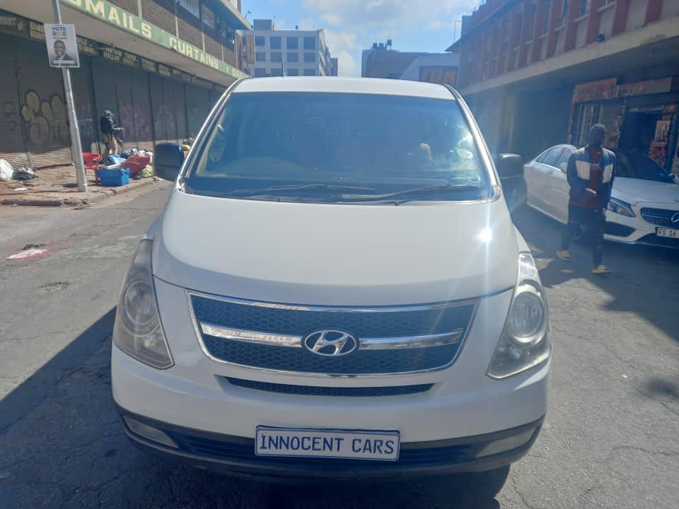 2012 H1 BUS 2.5 DIESEL AUTOMATIC TRANSMISSION, WHITE COLOUR, MILEAGE 105000KM