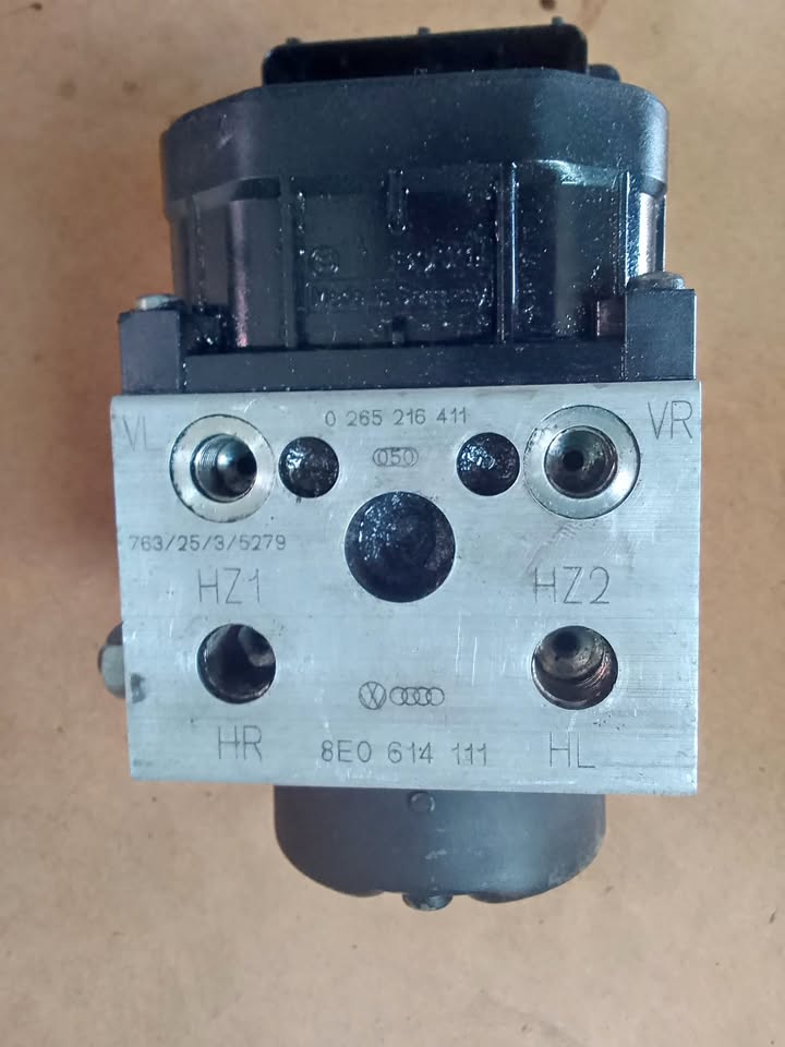 ABS PUMP/MODULE AUDI A4 B5 - Private Seller ABS PUMP/MODULE AUDI A4 B5 - Private Seller