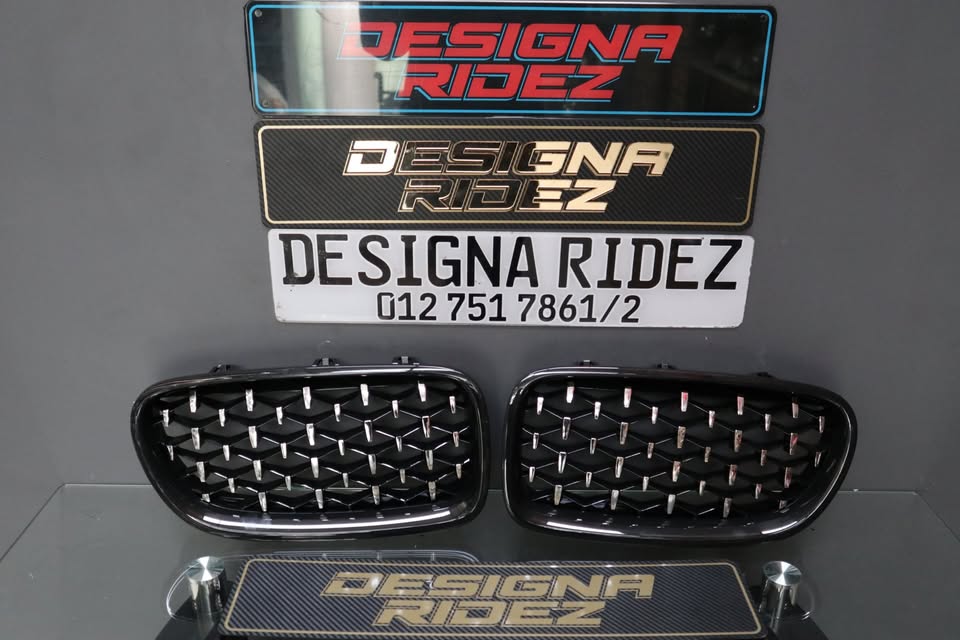 BMW F10 5 SERIES KIDNEY GRILLS (G-SERIES LOOK ) - Private Seller BMW F10 5 SERIES KIDNEY GRILLS (G-SERIES LOOK ) - Private Seller