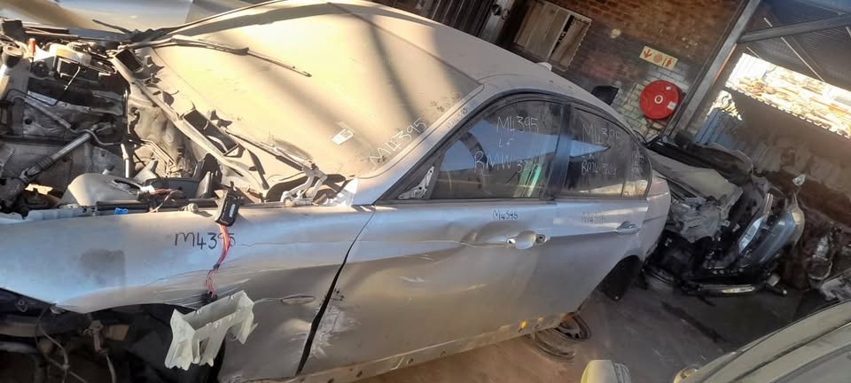 BMW 320D E90 STRIPPINGFOR SPARES - Private Seller BMW 320D E90 STRIPPINGFOR SPARES - Private Seller