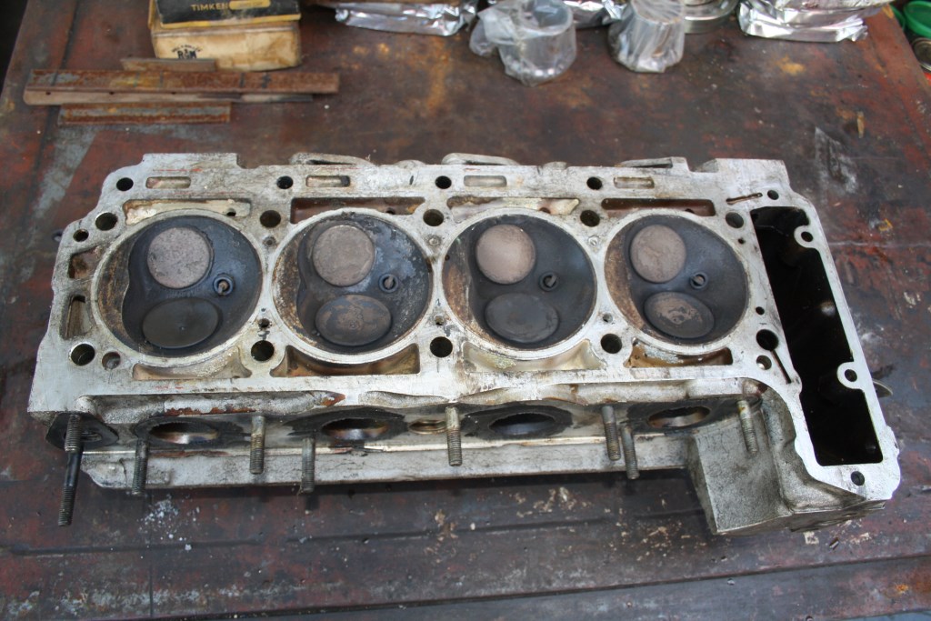 MERCEDES 230E 1986 ENGINE STRIPPED - Private Seller