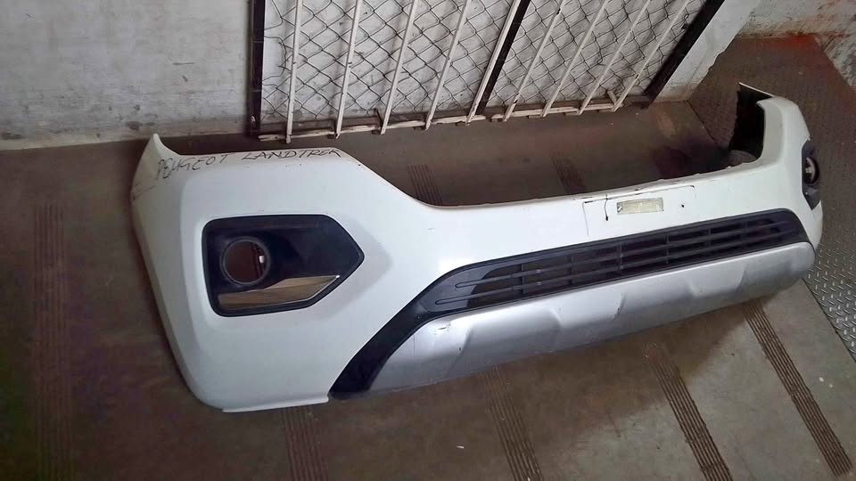 Peugeot LANDTREK bumper - Private Seller Peugeot LANDTREK bumper - Private Seller