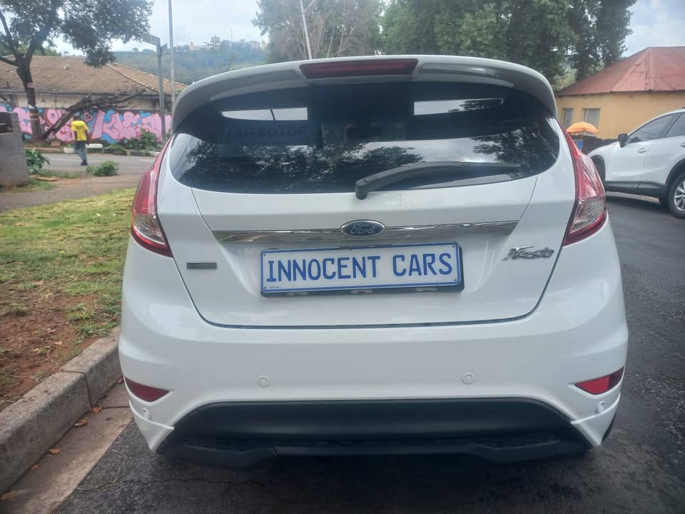 Ford Fiesta 1.0 Ecoboost Petrol, 2015 Model, Manual, White color, Mileage 77000kms