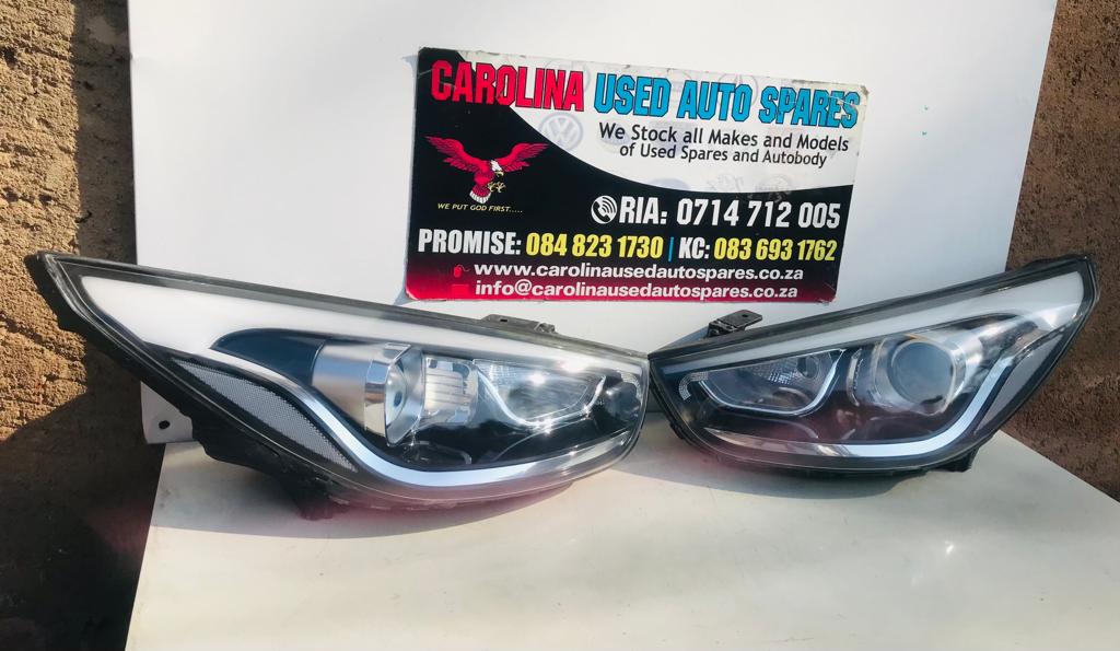 Hyundai IX35 left and right halogen headlight with chrome - Private Seller Hyundai IX35 left and right halogen headlight with chrome - Private Seller