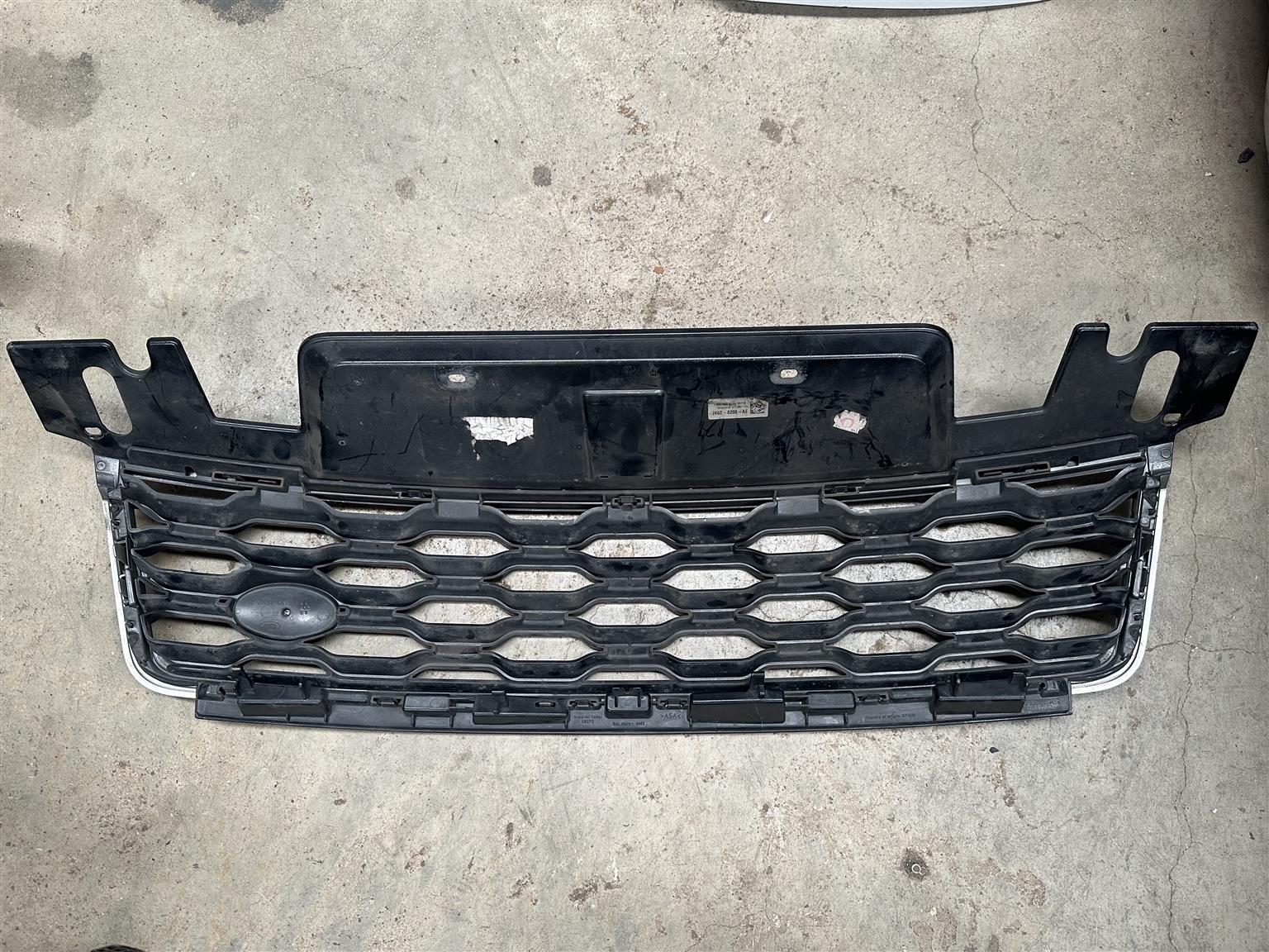 2020 Range Rover Sport Front Grill - Private Seller
