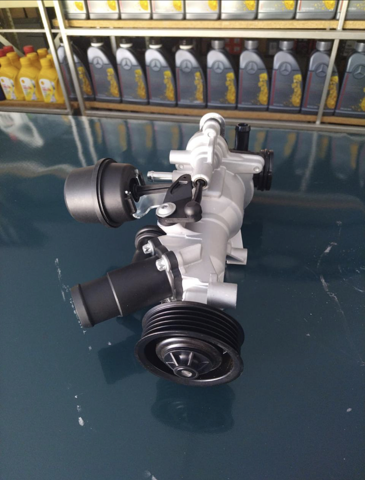 Mercedes Benz A class w176 m270 water pump - Private Seller