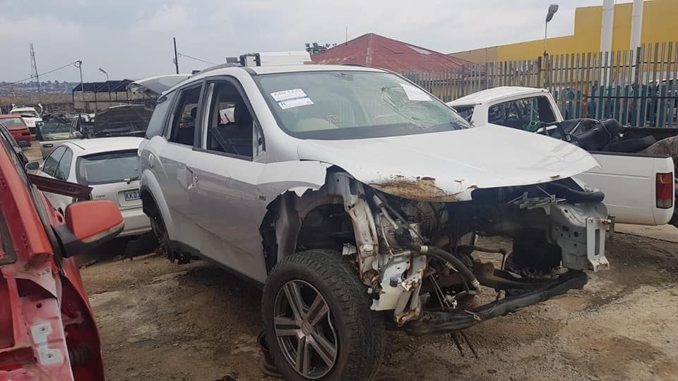 Mahindra xuv 500 stripping for spares - Private Seller Mahindra xuv 500 stripping for spares - Private Seller