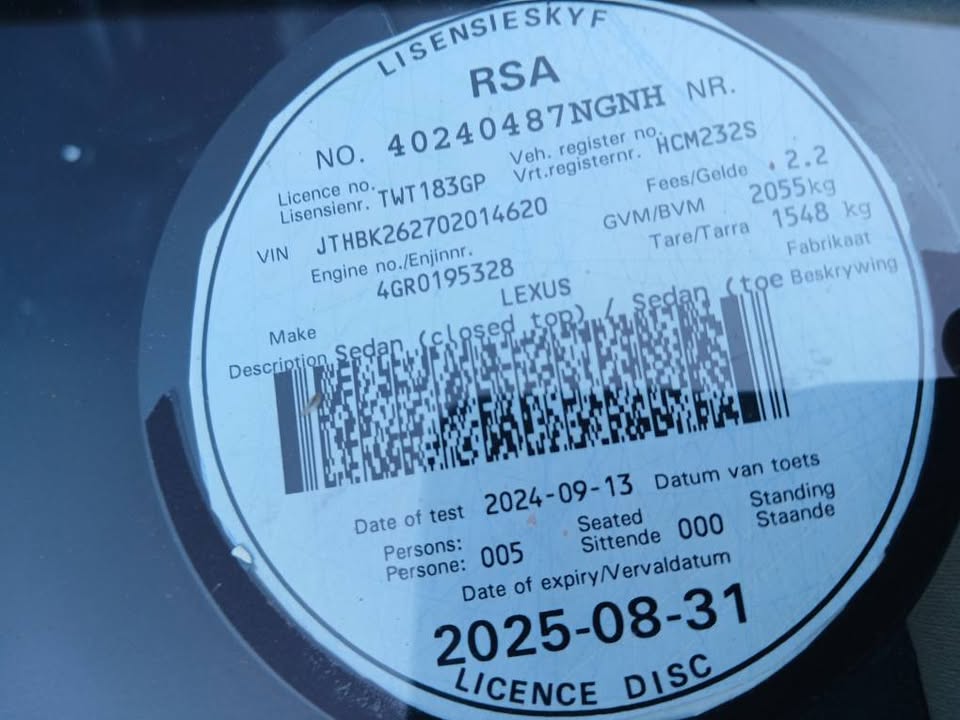 2010 model Lexus is250 v6 sedan manual transmission petrol mileage