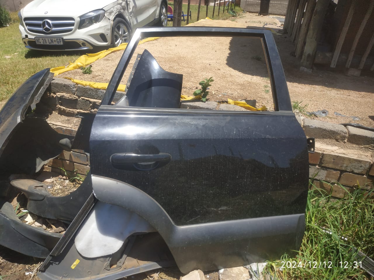 2008 Hyundai Tucson Right rear door shell / Back door for sale - Private Seller
