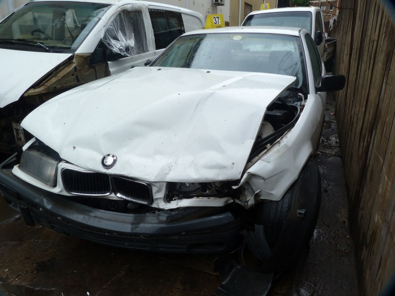 BMW 316i E46 AT White - 1994 STRIPPING FOR SPARES - Private Seller BMW 316i E46 AT White - 1994 STRIPPING FOR SPARES - Private Seller