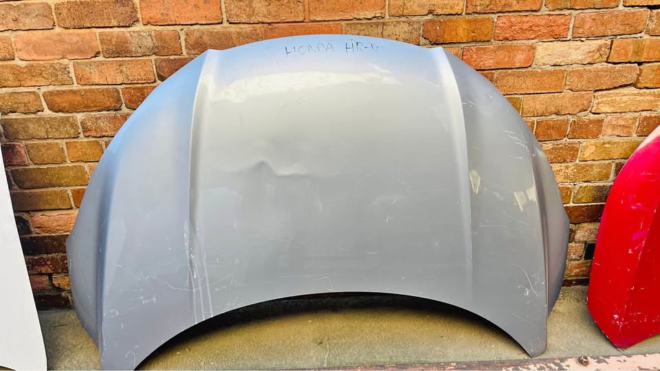 Honda HR-V bonnet - Private Seller Honda HR-V bonnet - Private Seller