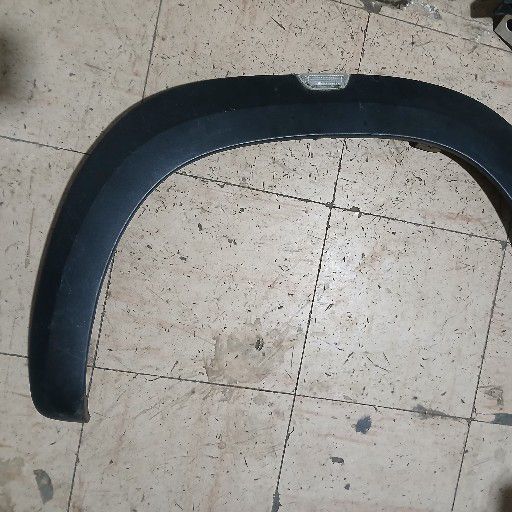 Renault kwid wheel arch - Private Seller Renault kwid wheel arch - Private Seller