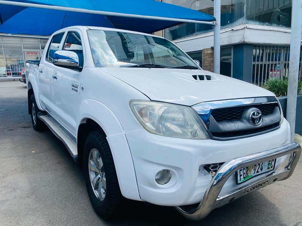2009  TOYOTA HILUX 3.0 D4D DOUBLE CAB