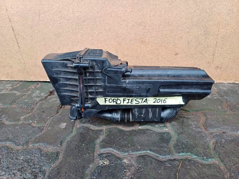 Ford Fiesta air filter box 2016 - Private Seller Ford Fiesta air filter box 2016 - Private Seller