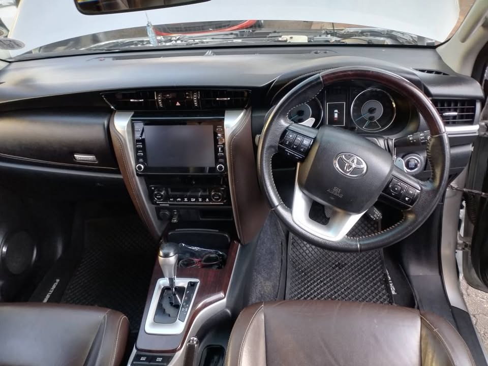 2020 TOYOTA FORTUNER 2.8GD6 4X2 AUTOMATIC
