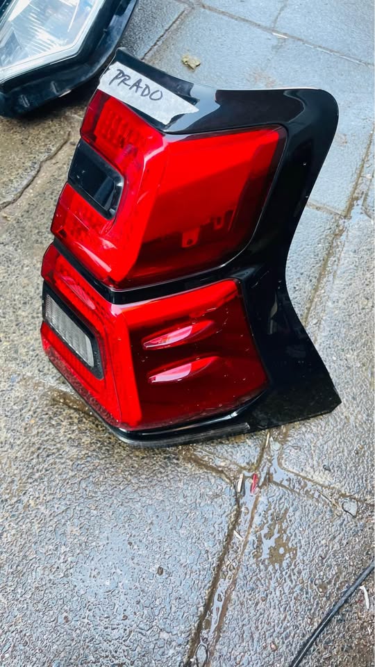 Toyota LandCruiser Prado taillight - Private Seller Toyota LandCruiser Prado taillight - Private Seller