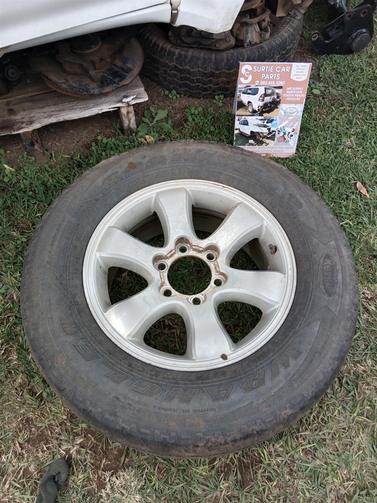Prado 120 mag wheel & wheel center cap for sale - Private Seller Prado 120 mag wheel & wheel center cap for sale - Private Seller