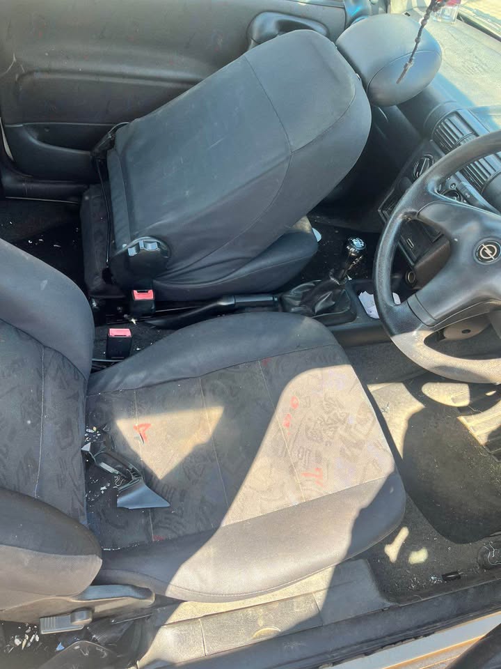 2001 OPEL CORSA LITE FOR SPARES - Private Seller