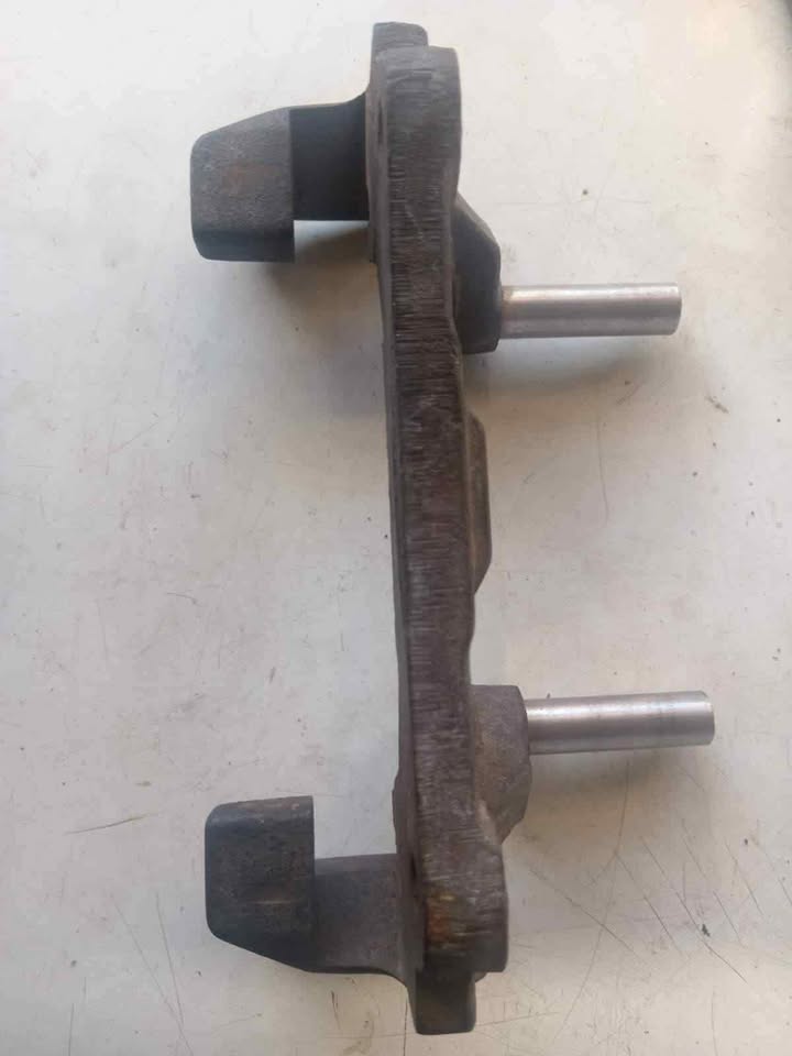 Toyota Tazz left front caliper bracket selling for - Private Seller Toyota Tazz left front caliper bracket selling for - Private Seller