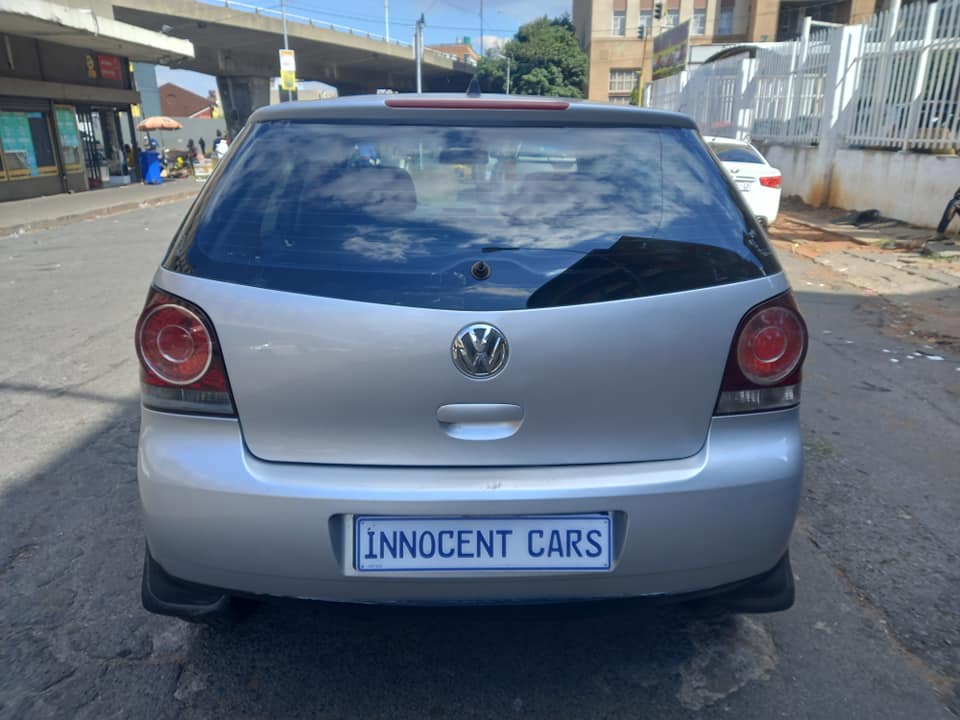 2016 VW POLO VIVO HATCHBACK 1.6 PETROL MANUAL, SILVER COLOUR